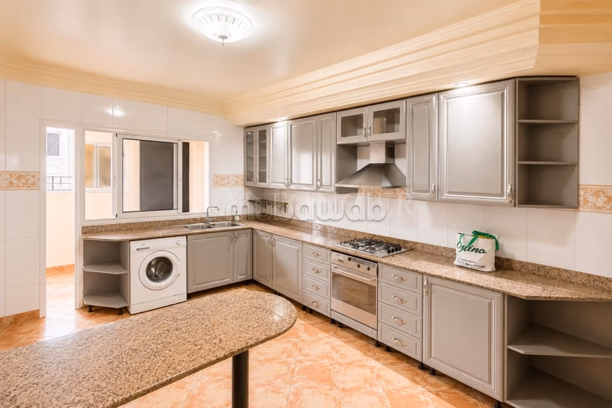 Vente Superbe Appartement 204m2 3Chambres avec terrasse 
Racine, Casablanca
