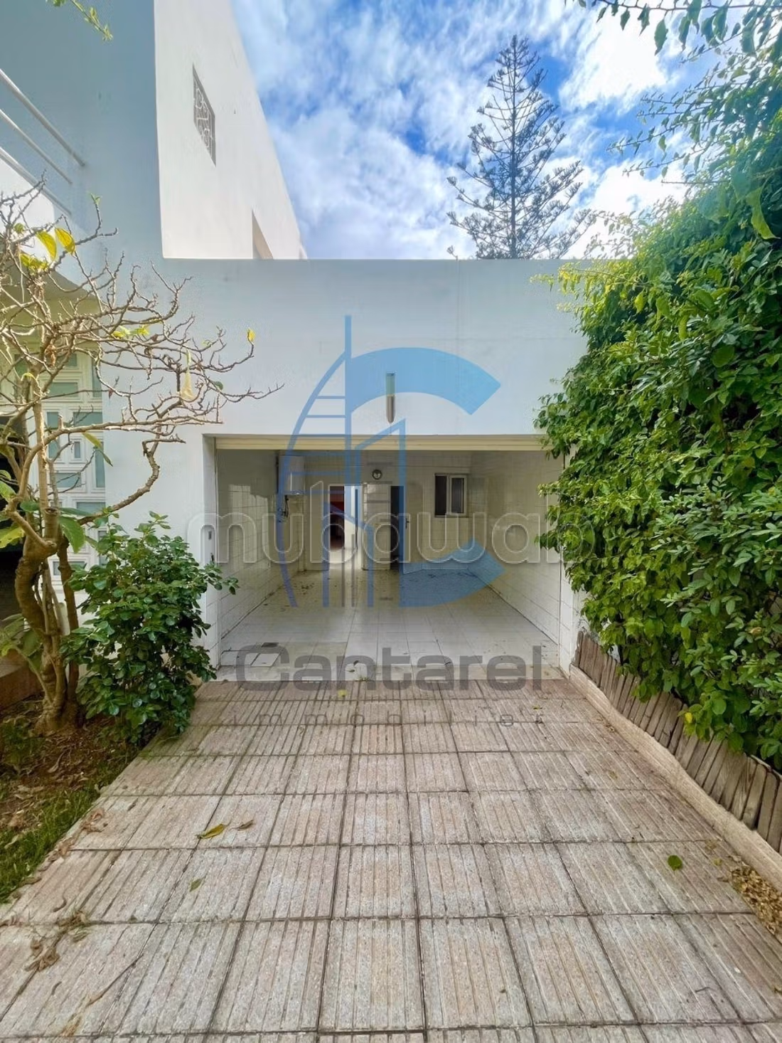 Magnifique villa vide en vente ain diab