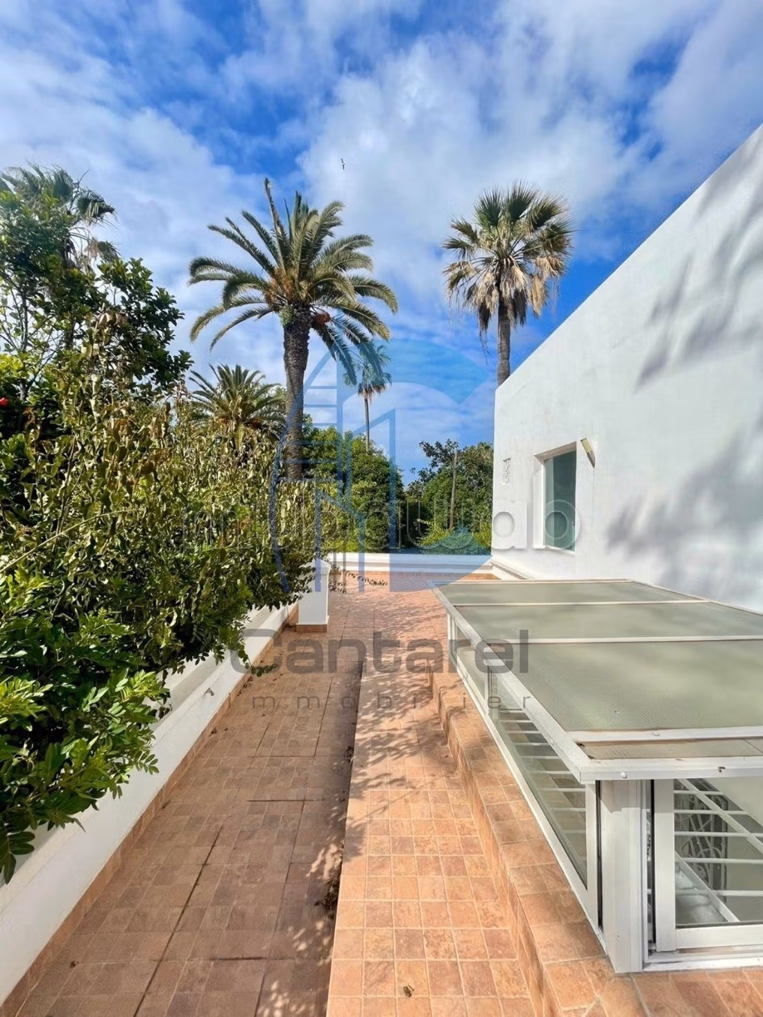 Magnifique villa vide en vente ain diab