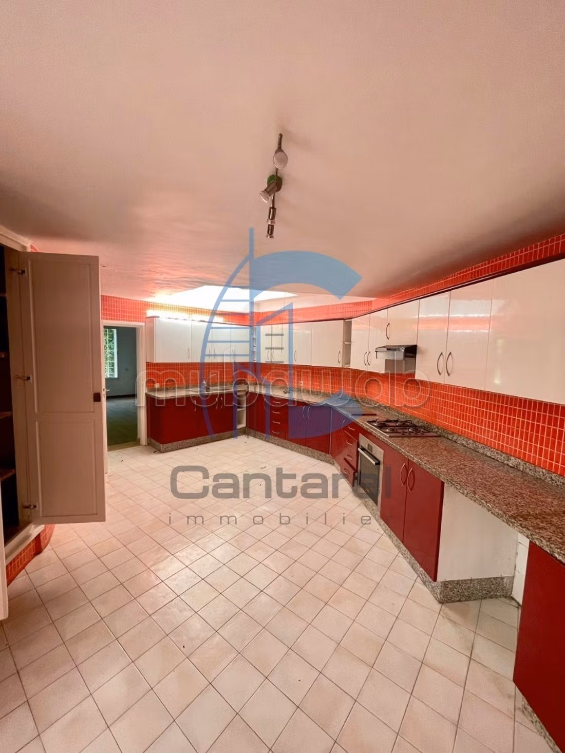 Magnifique villa vide en vente ain diab