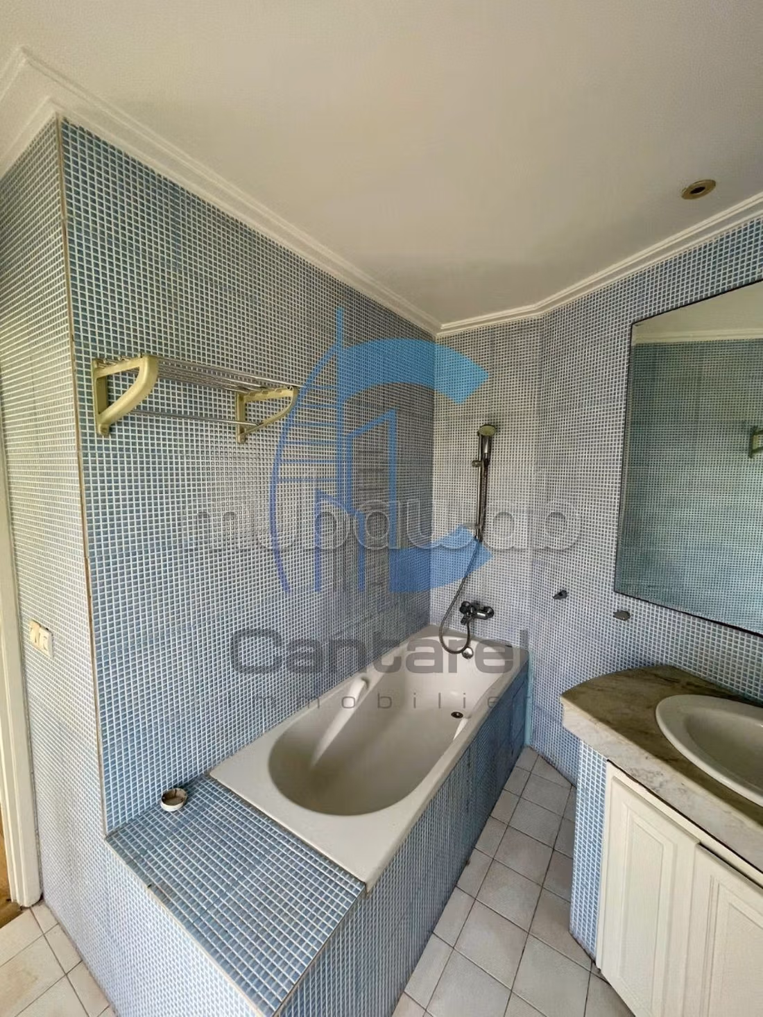 Magnifique villa vide en vente ain diab