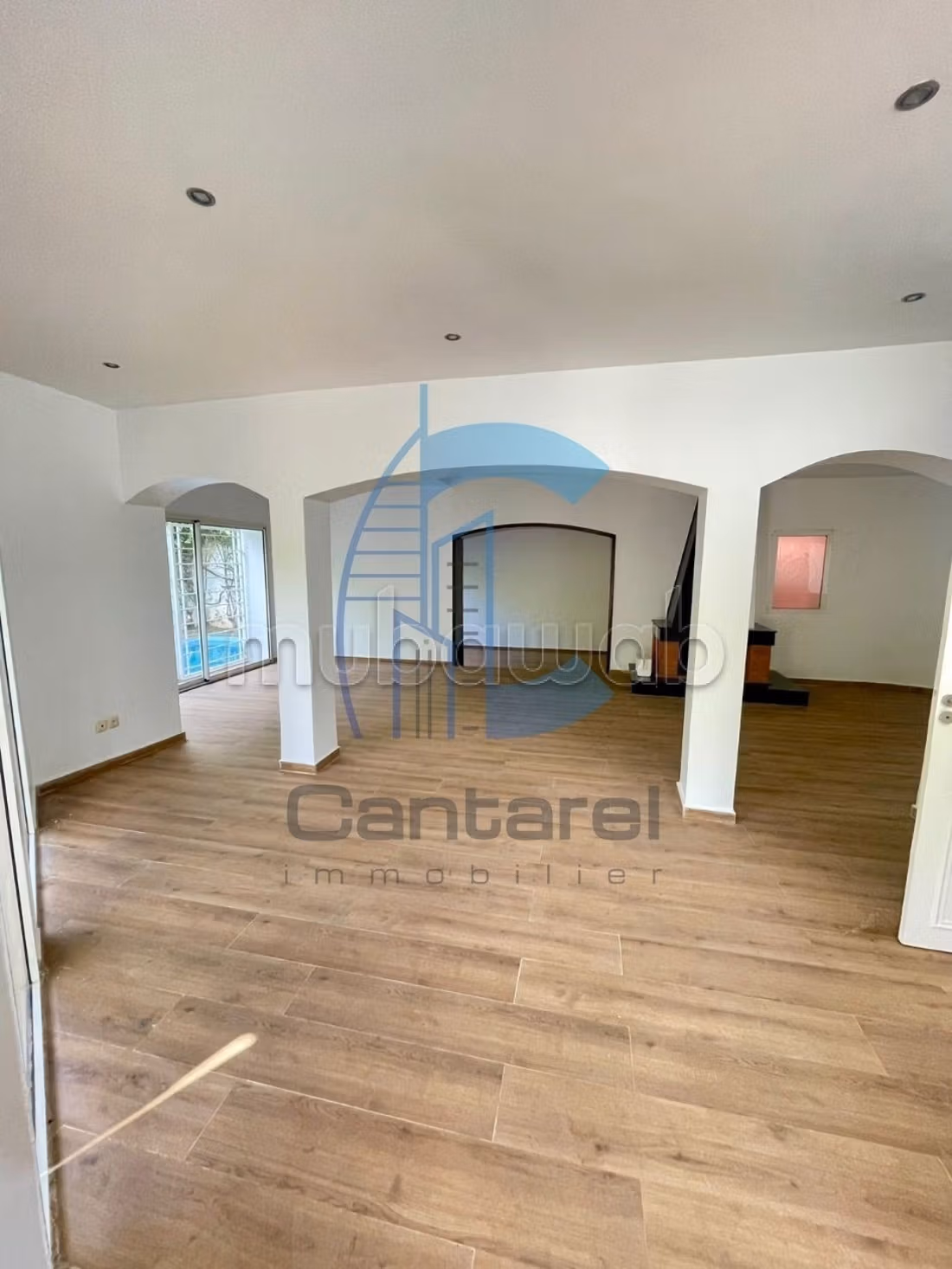 Magnifique villa vide en vente ain diab
