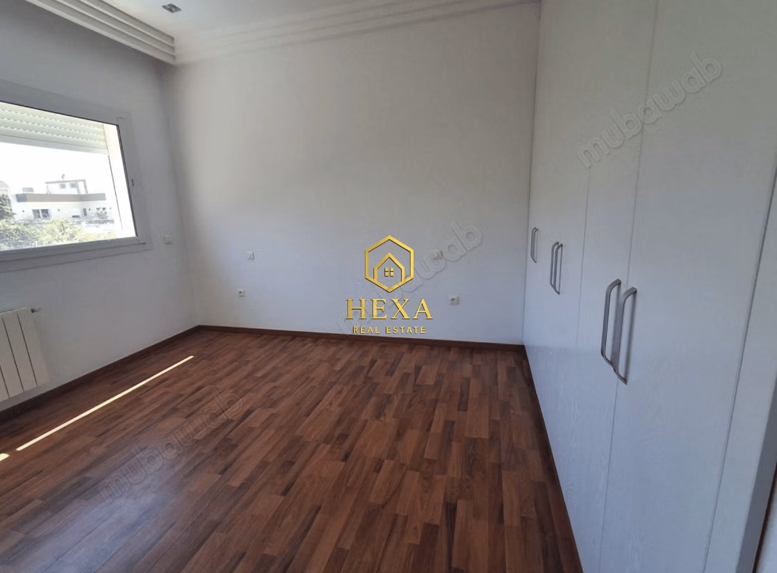 Villa S5 with pool and garden in La Soukra