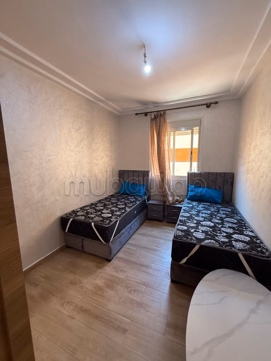 Location d'un appartement à Hay Targa.
2 chambres agréables.
Bien meublé — 3