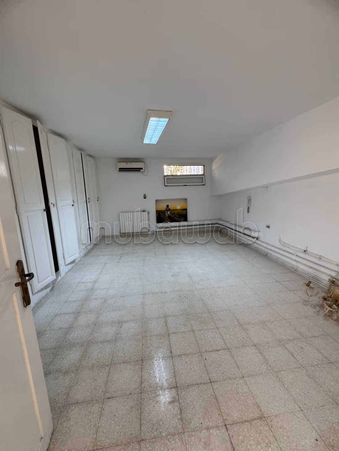 Maison de haut standing à vendre à Les Berges Du Lac 1.7 belles chambres. Résidence avec concierge, climatisation générale