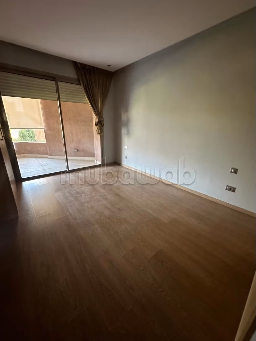 Appartement vide en location à ambre — 6