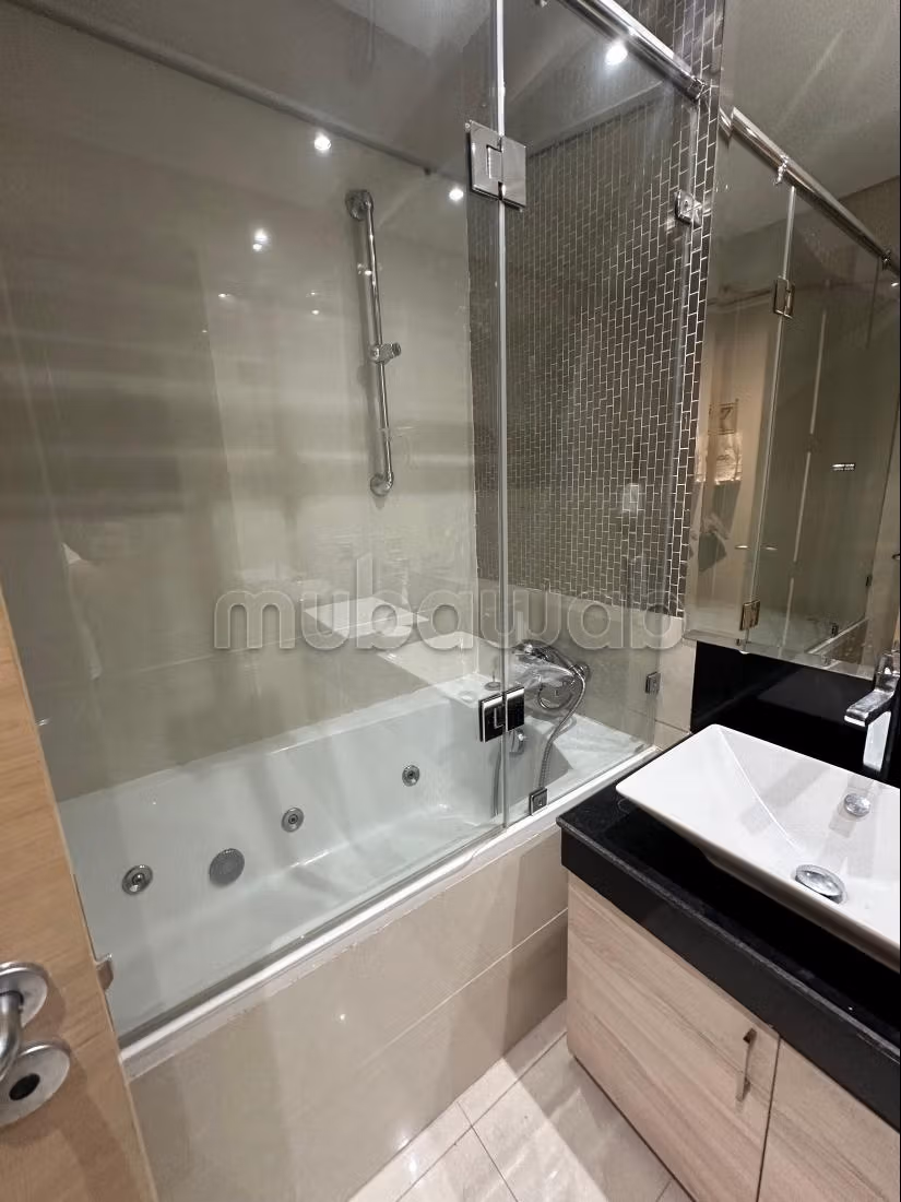 Appartement vide en location à ambre — 2