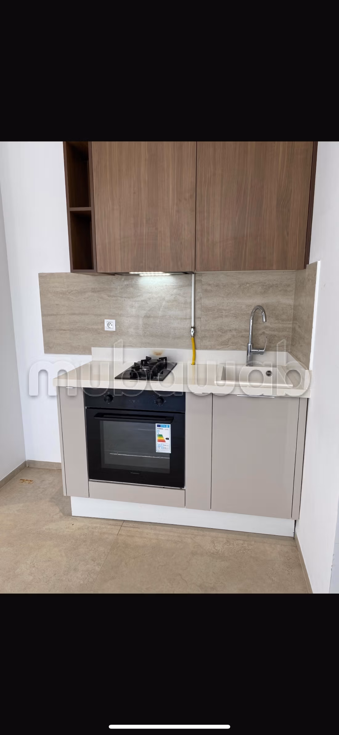 Affitta questo appartamento ad Ain Zaghouan Sud. 1 camera da letto. Doppi vetri e riscaldamento centrale