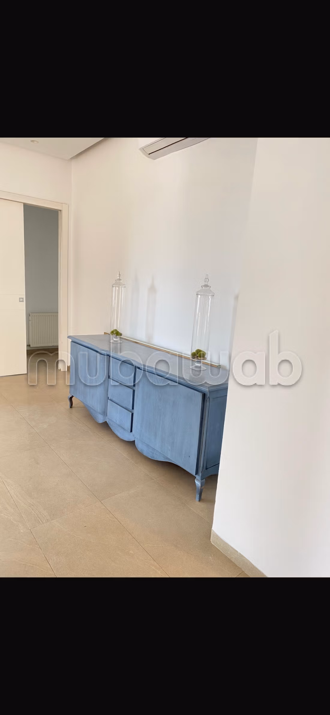 Bel appartement en location à La Marsa Ville. Surface de 170 m². Fenêtres avec double vitrage et porte blindée