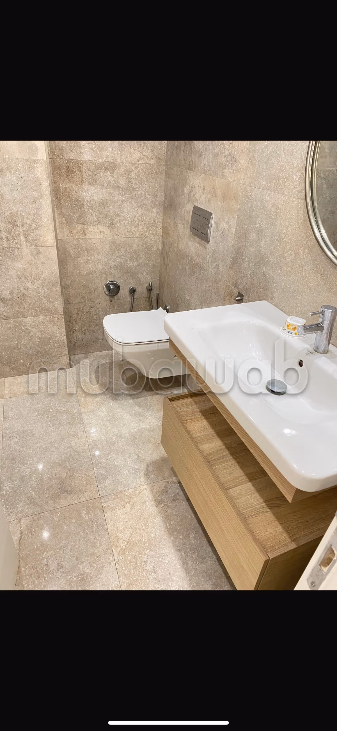 Bel appartement en location à La Marsa Ville. Surface de 170 m². Fenêtres avec double vitrage et porte blindée