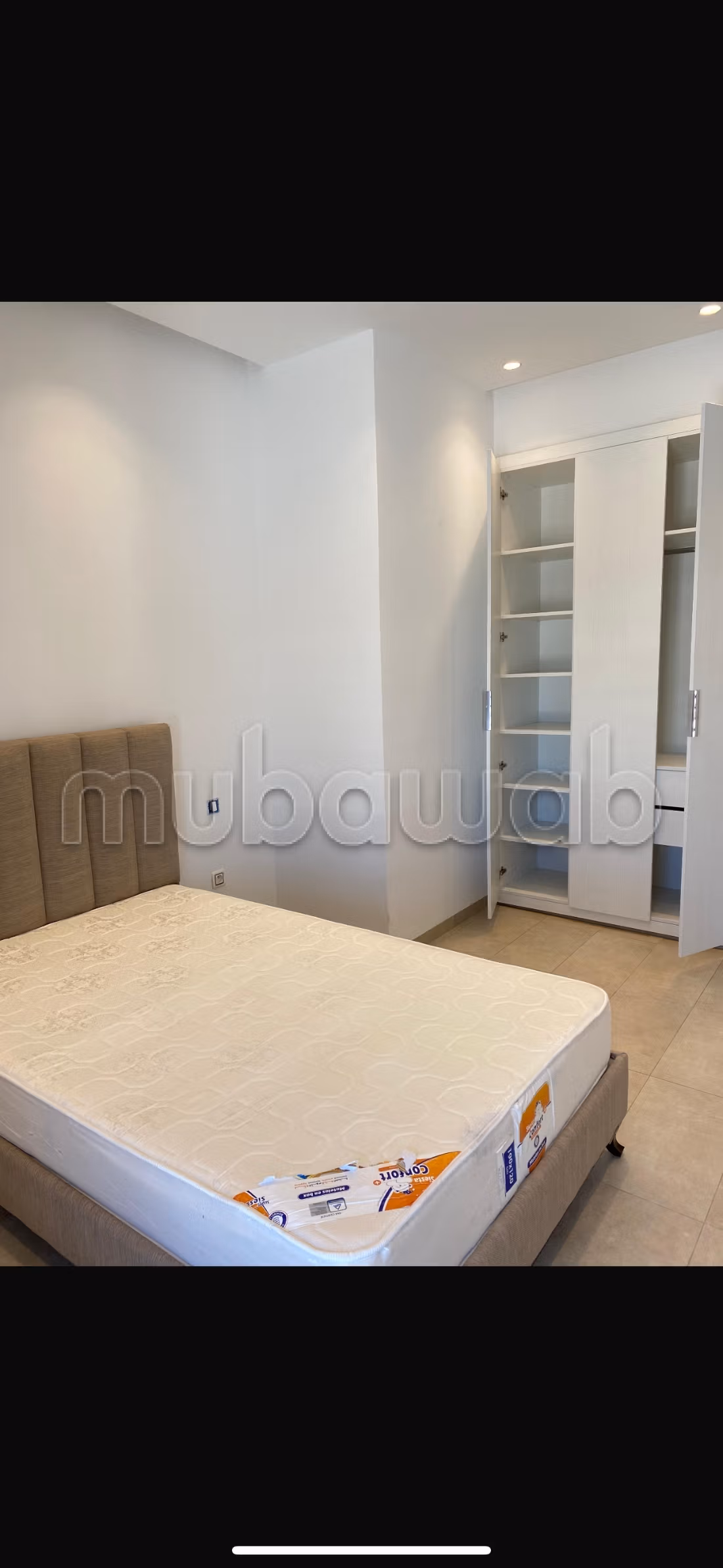 Bel appartement en location à La Marsa Ville. Surface de 170 m². Fenêtres avec double vitrage et porte blindée