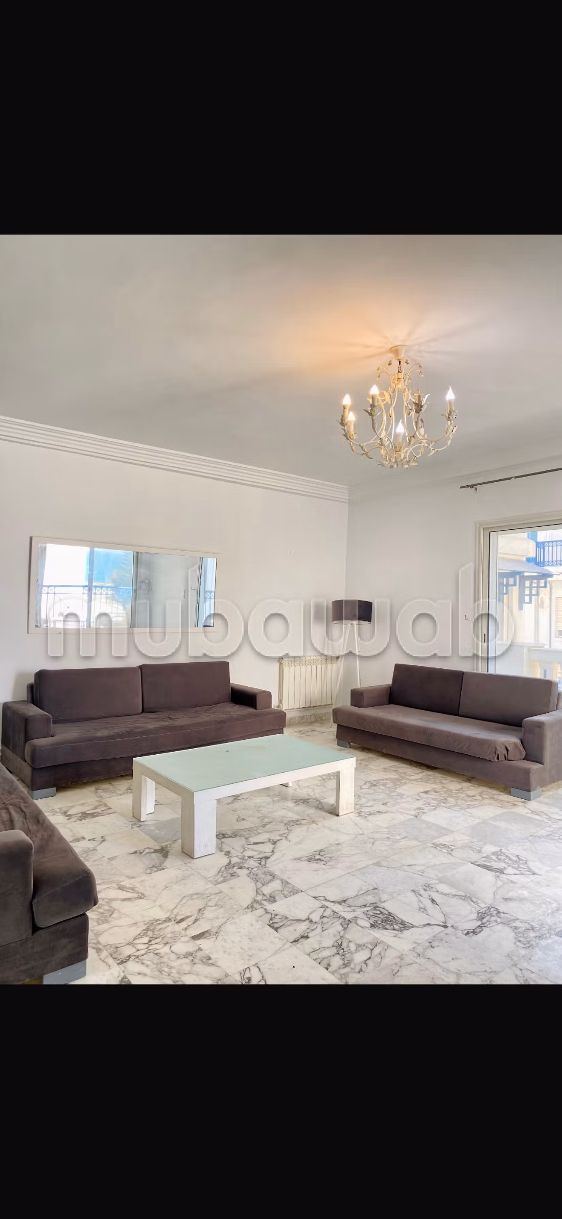 Villa di alta qualità da affittare a Gammarth Superiore. Superficie 170 m². Riscaldamento centralizzato e porta blindata.