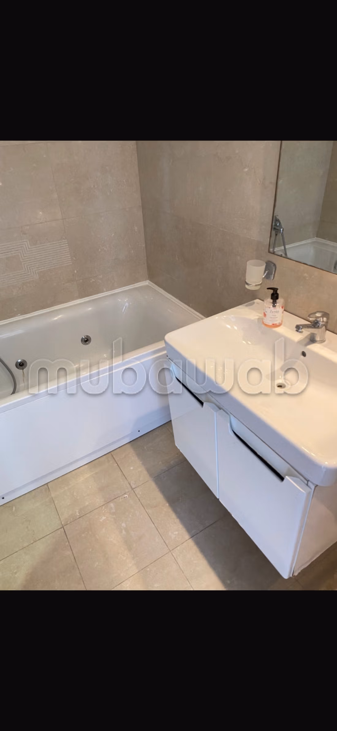 Appartamento in affitto a Les Jardins de Carthage. Superficie 120 m². Arredato