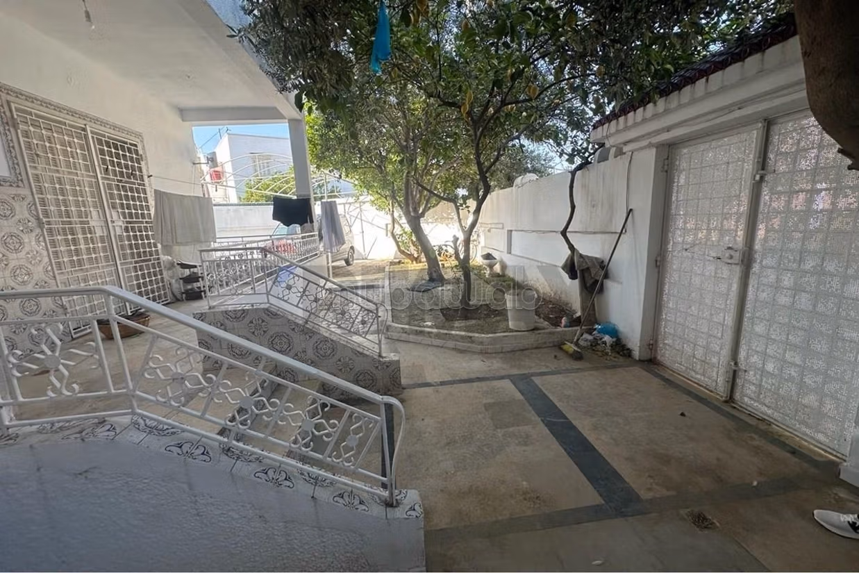 Casa da ristrutturare di 662 m² a Bardo