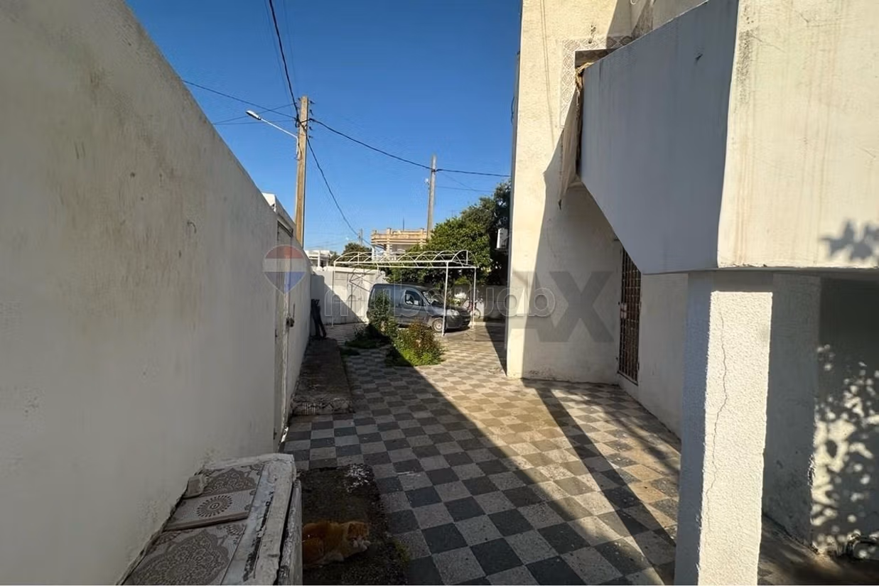 Casa da ristrutturare di 662 m² a Bardo
