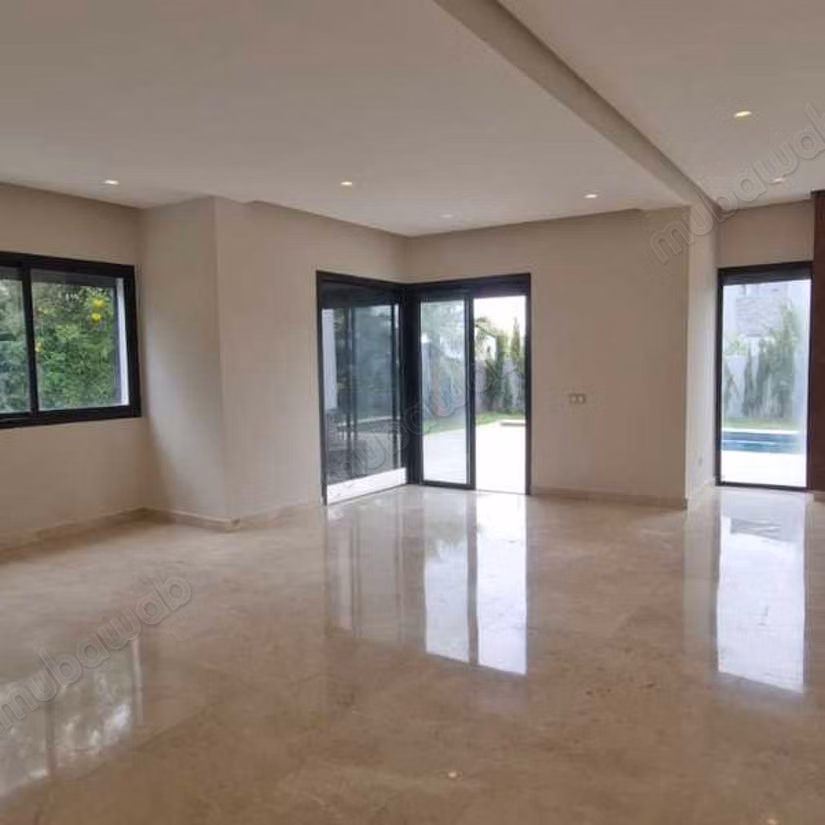 Villa à Louer de 538.0 m² à Bouskoura, Ville Verte