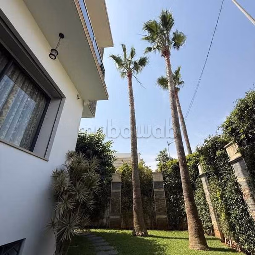 Villa Te Koop van 390.0 m² in Casablanca, Ain Chock