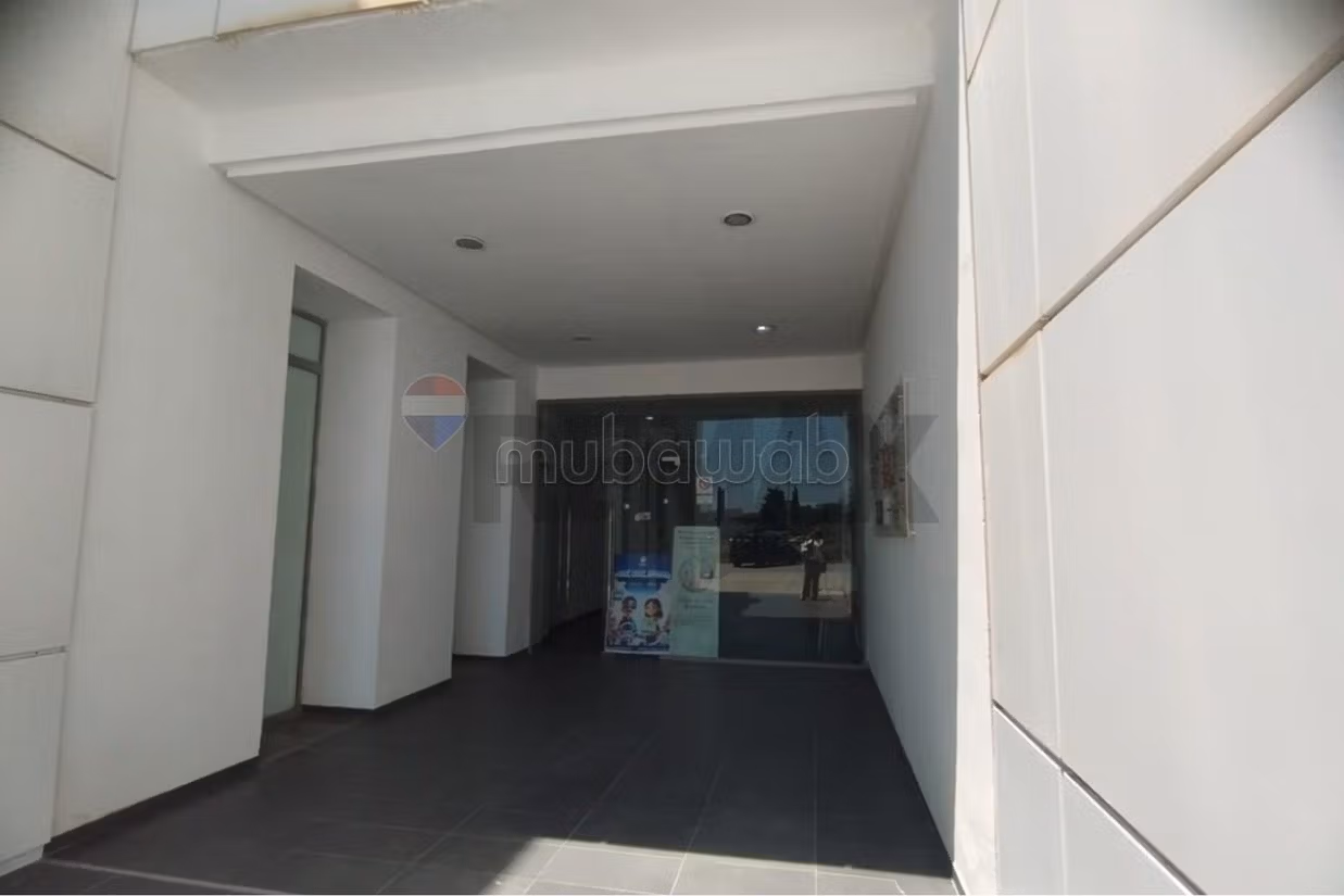 Ufficio di 270 m² in affitto a La Marsa