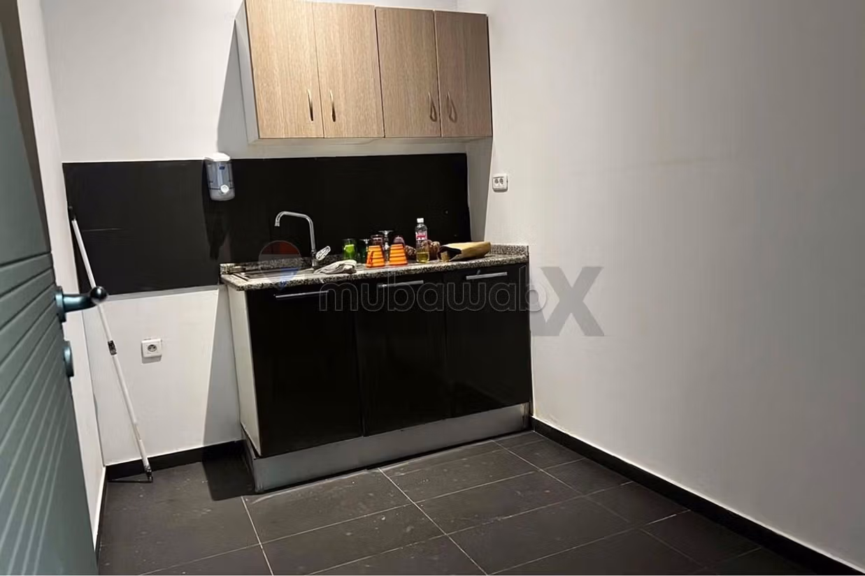 Ufficio di 270 m² in affitto a La Marsa
