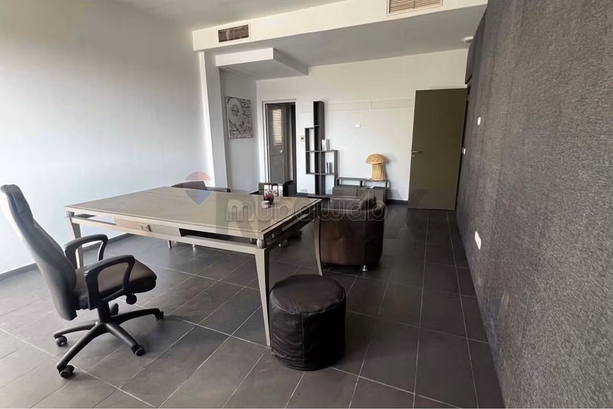 Ufficio di 270 m² in affitto a La Marsa