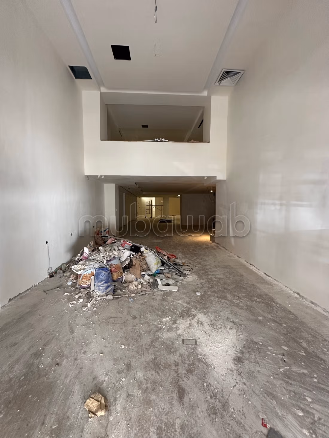 Local commercial à louer – Emplacement premium en plein centre ville