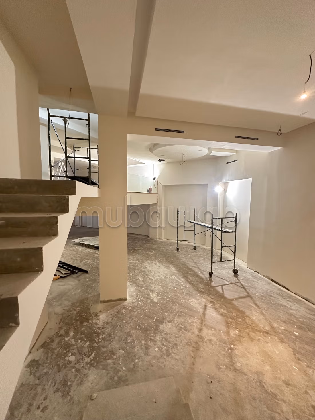 Local commercial à louer – Emplacement premium en plein centre ville