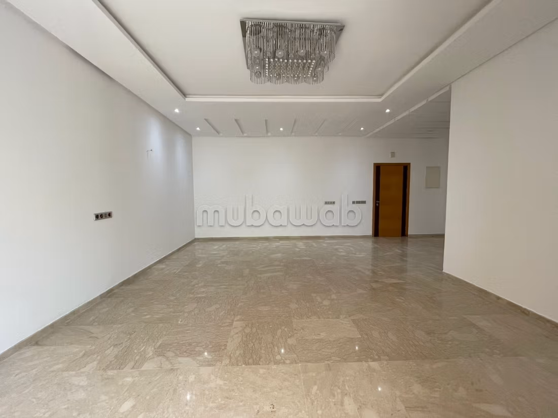 Superbe appartement Rez de jardin à louer à prestigia hay Riad. 3 grandes pièces. Avec ascenseur et espace vert — 6
