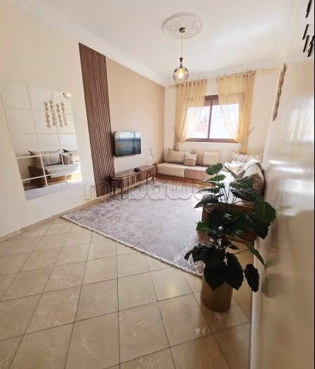 Superbe appartement à louer à Hay Al Farah. 
2 chambres. 
Meublé