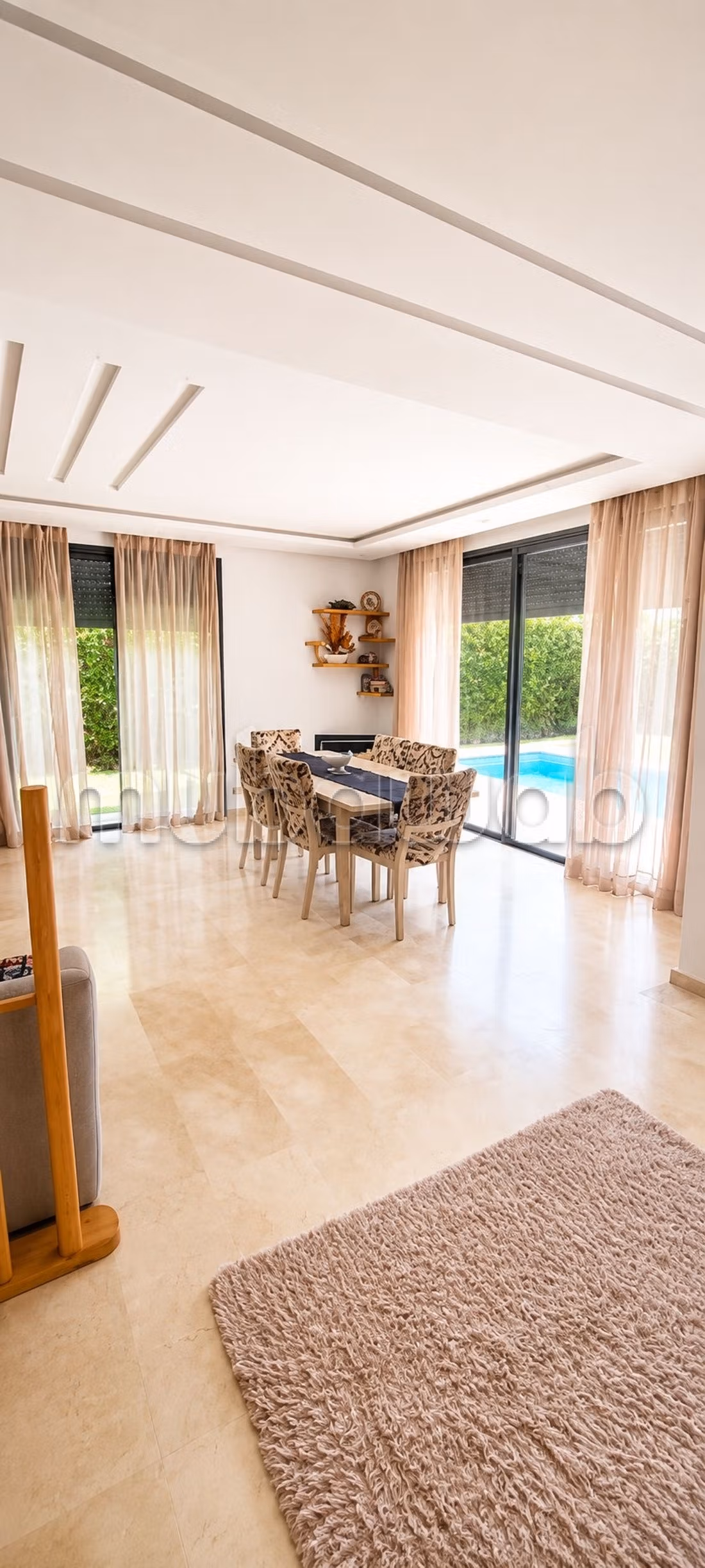 Somptueuse villa à louer à Dar Bouazza. 5 pièces confortables. Bien meublé