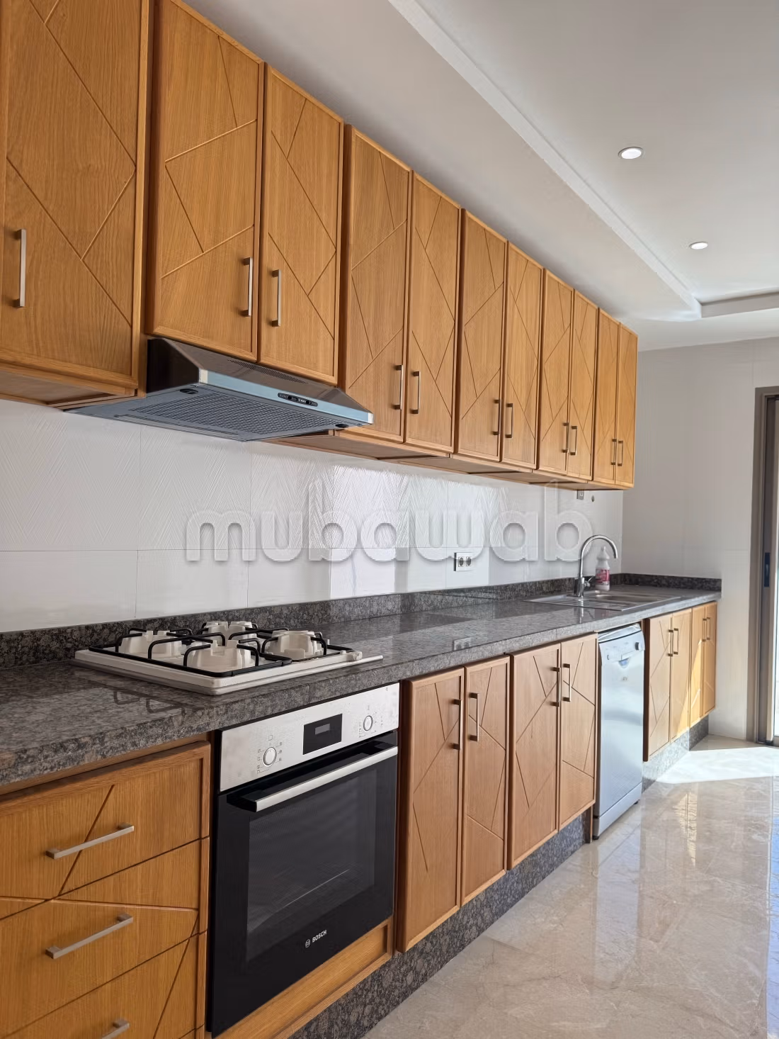 Appartement de 3 chambres neuf à Louer — 3