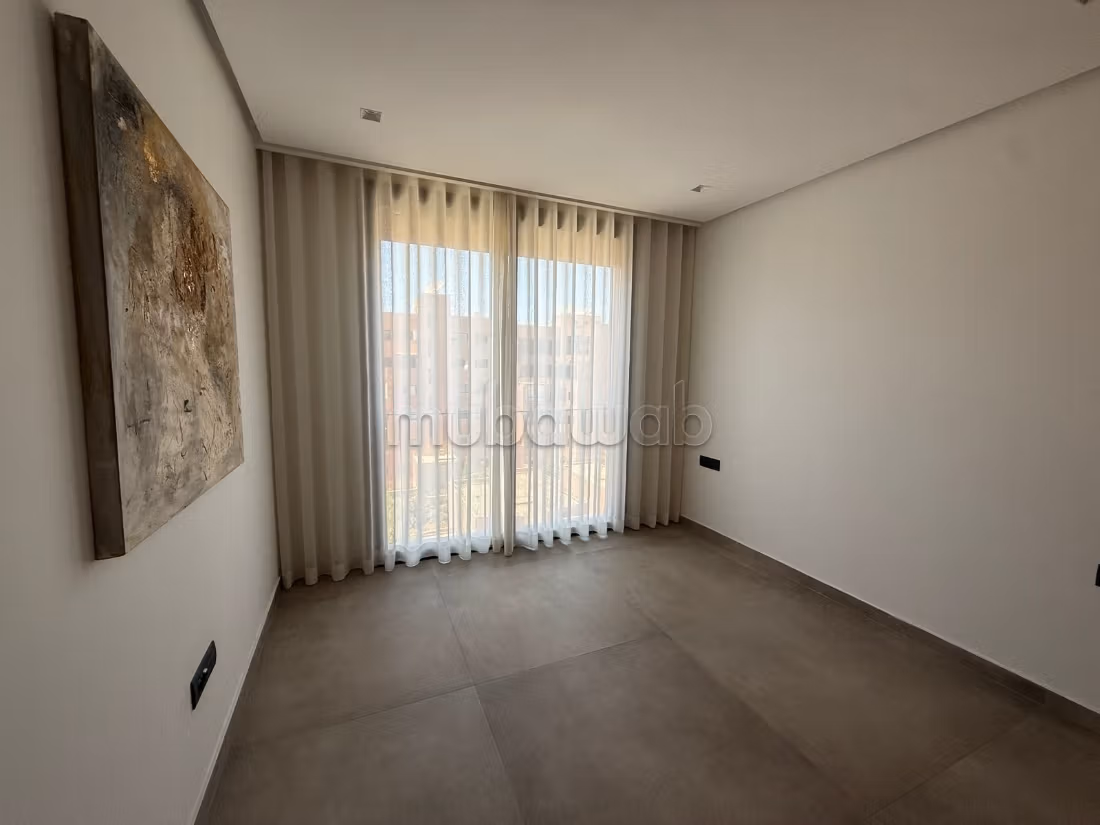 High-end apartment for long-term rental