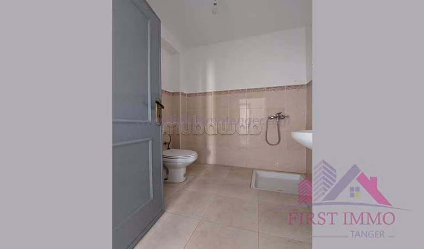 Heldere Appartement Te Koop Dichtbij de Vrije Zone