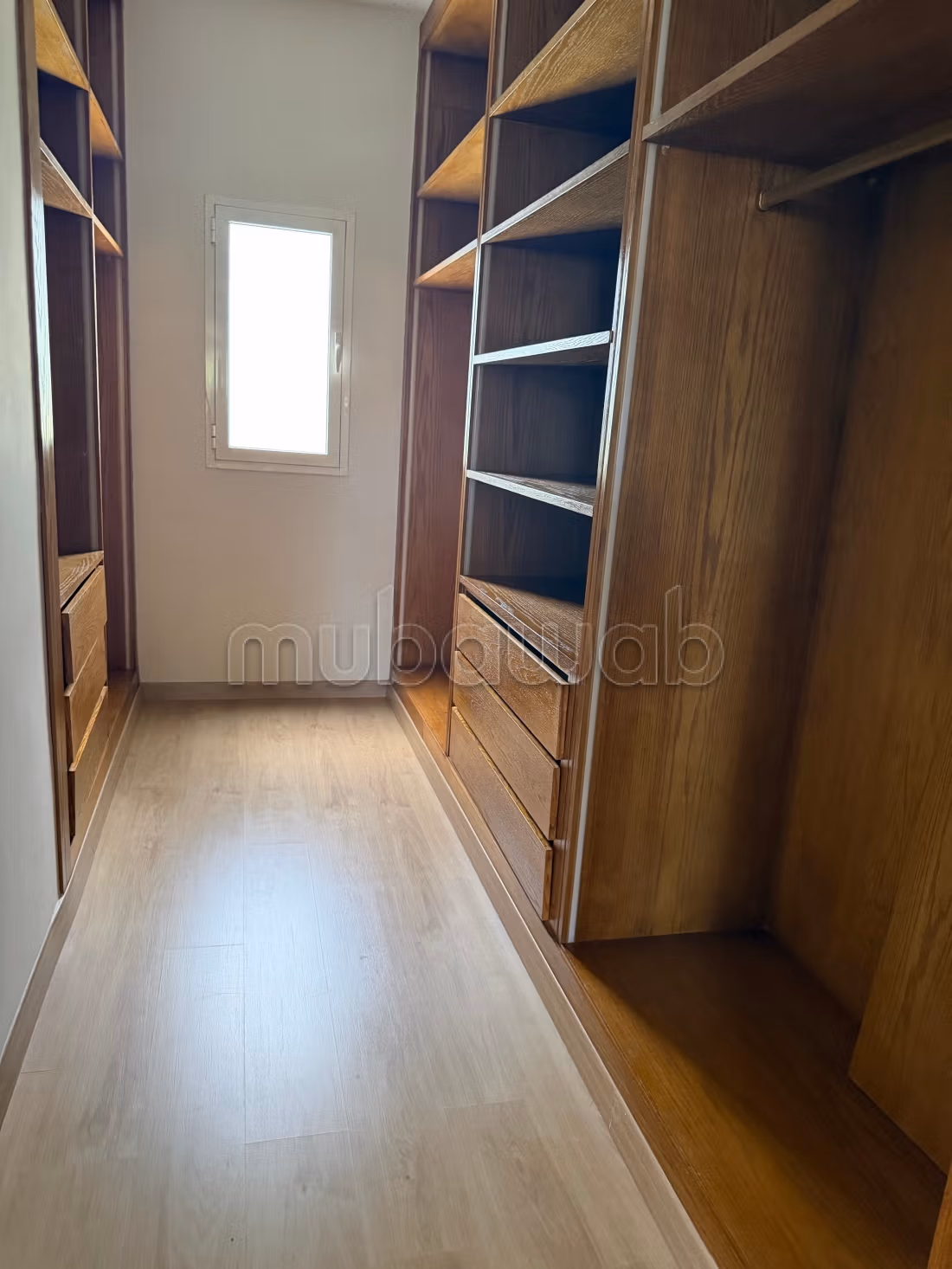 Location luxury villa at Du Golf. 4 comfortable rooms. Residence with concierge, general air conditioning