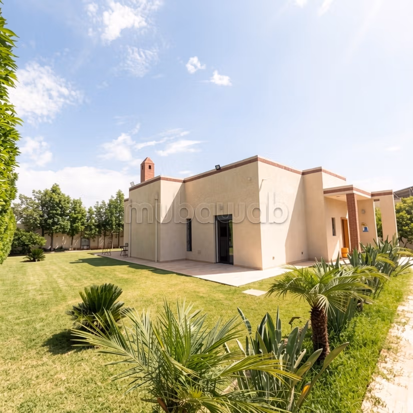 Private Oasis: 4-Bedroom Villa & Private Pool