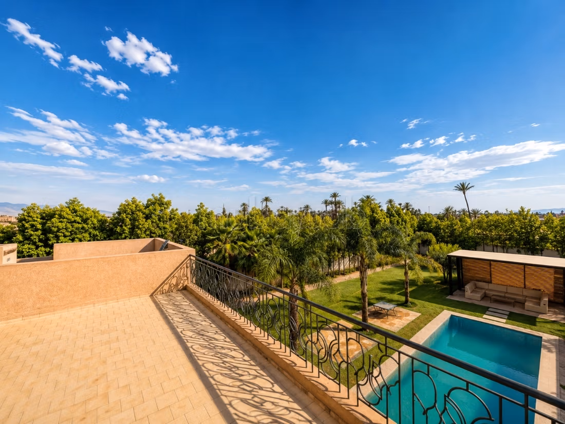 Private Oasis: 4-Bedroom Villa & Private Pool