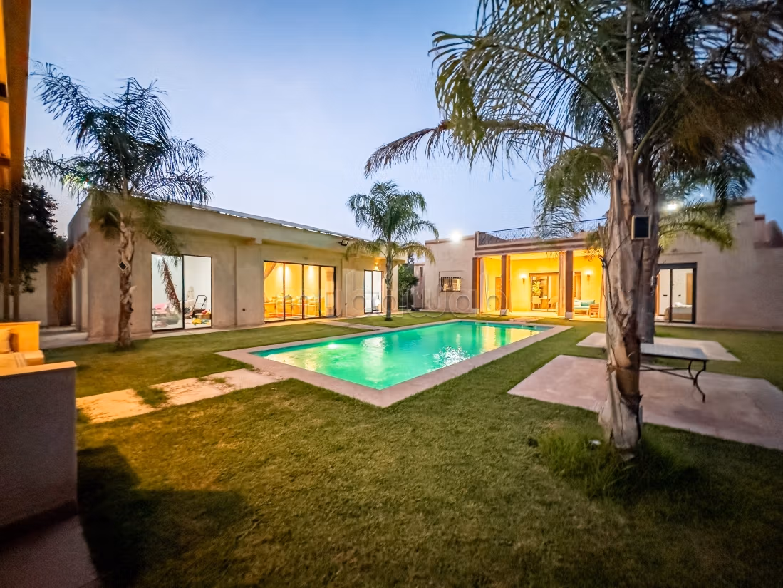 Oasis privée: villa 4 chambres & piscine privée