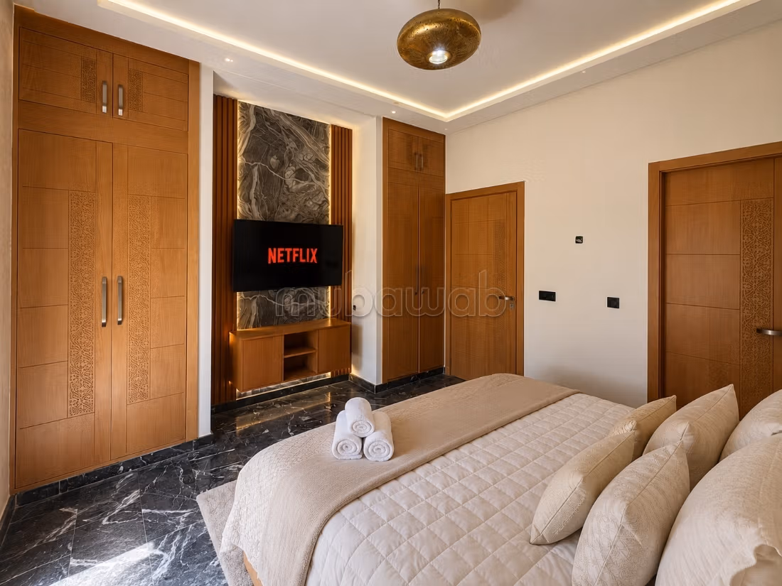 Private Oasis: 4-Bedroom Villa & Private Pool