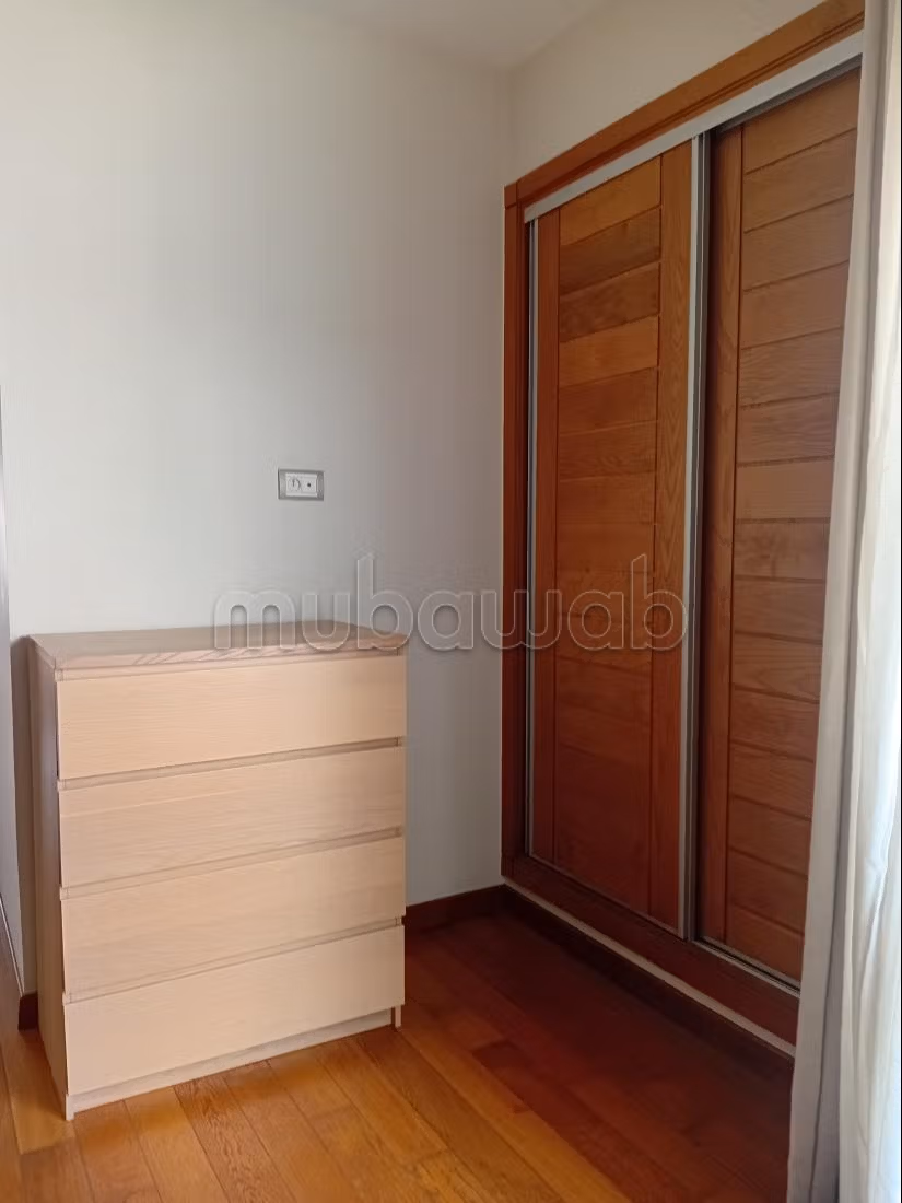 Appartamento in affitto a California – Arredato