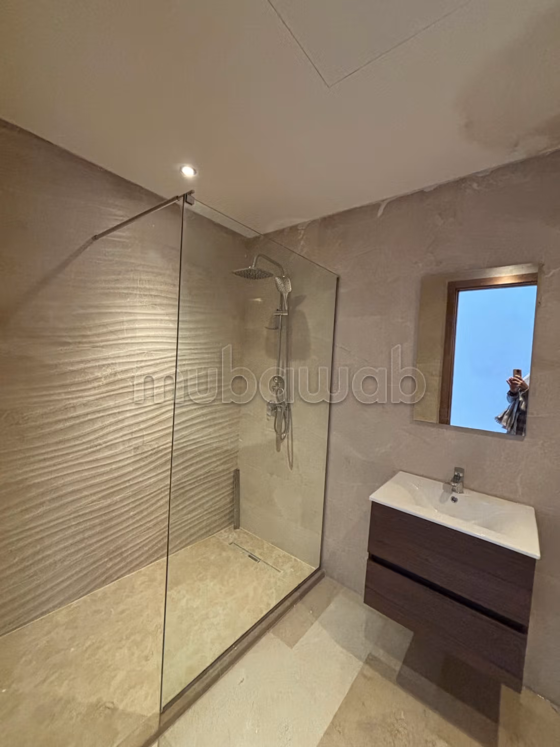 Bel appartement à vendre à Belvédère. 
1 Pièce. Terrasse et... - Widok 4