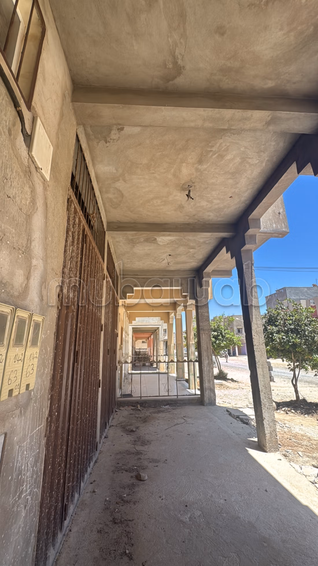 Maison à la vente à Aït Iaaza. 
5 belles chambres. 
Double vitrage et porte blindée