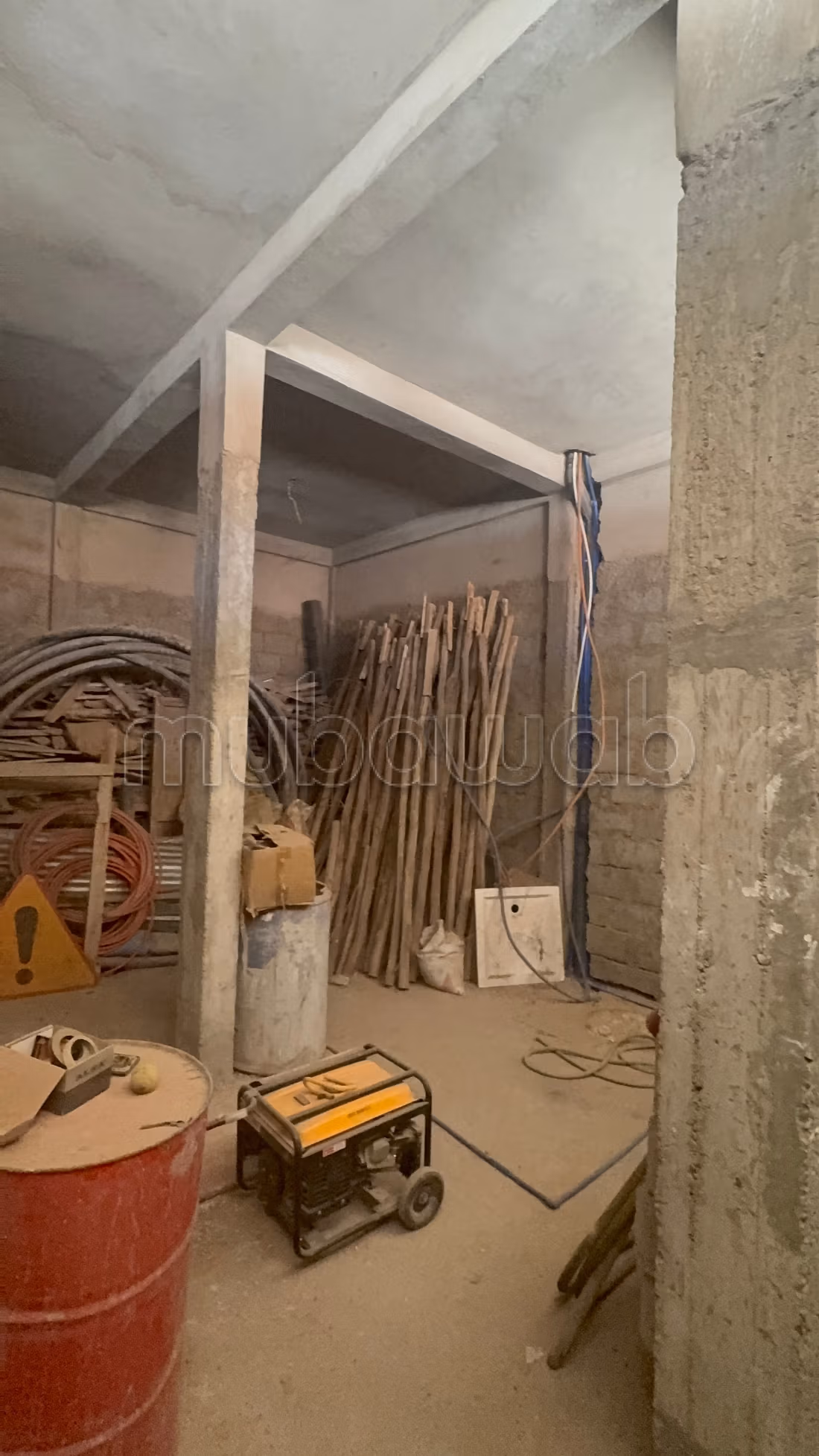 Maison à la vente à Aït Iaaza. 
5 belles chambres. 
Double vitrage et porte blindée