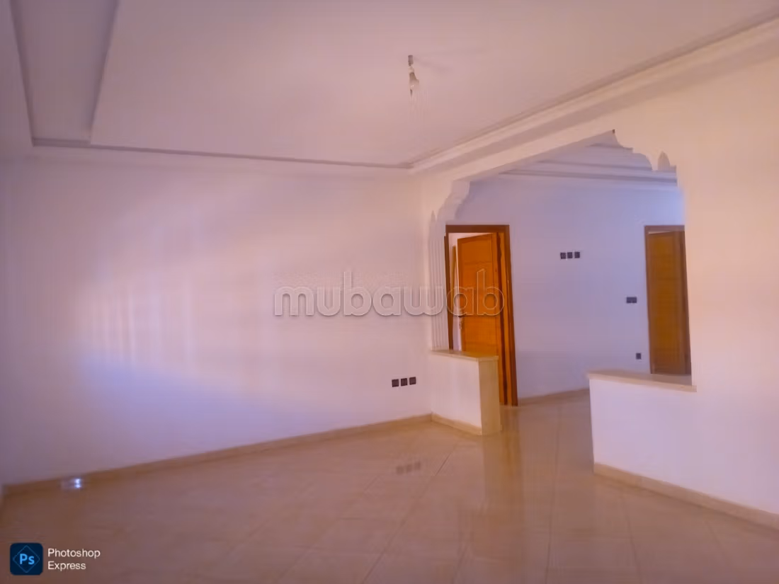 3شقق و محلين مسحتهم 120 متر