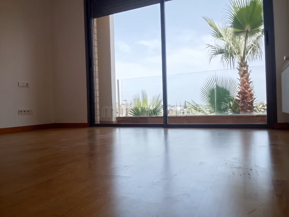 Villa en location vide ou bien meublé 4ch