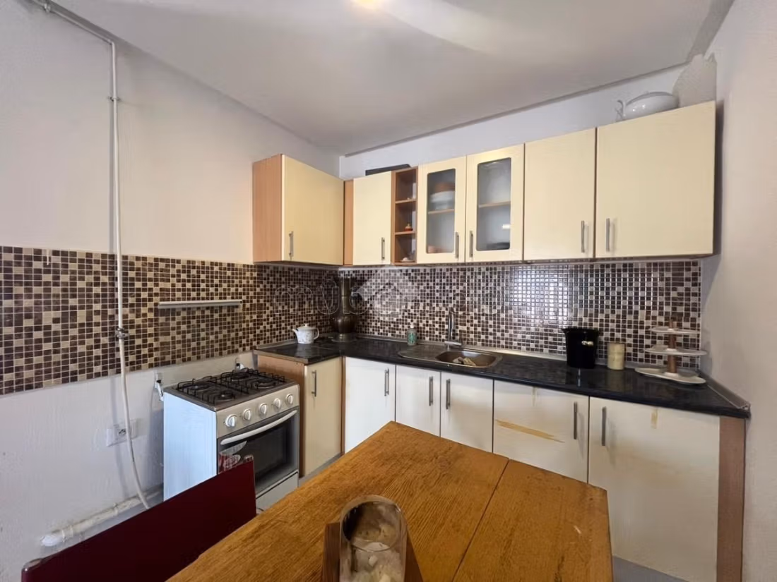Etage de villa en location