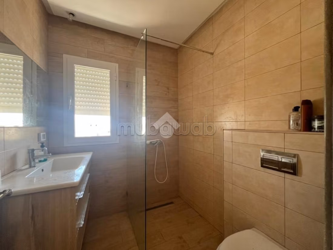 Etage de villa en location