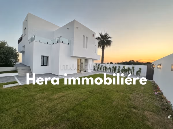 À louer villa neuve à la Marsa