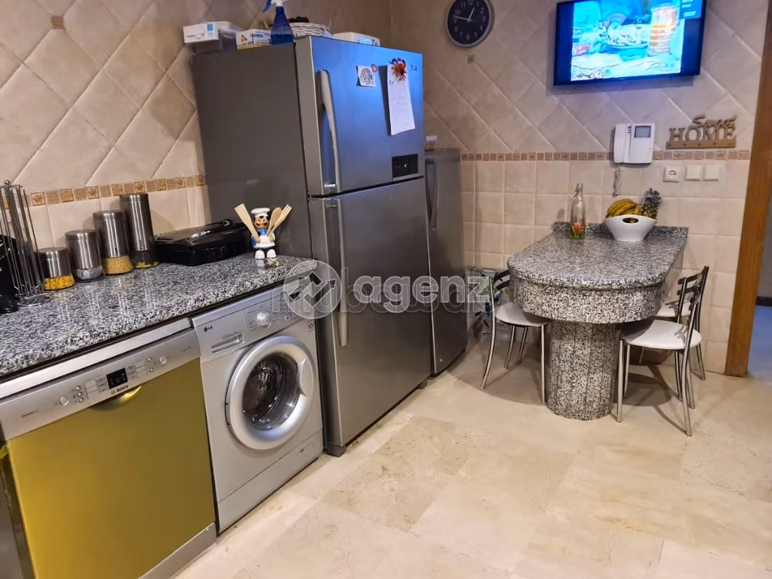 Apartamento en venta de 143 m², 3 habitaciones Hamria Meknès