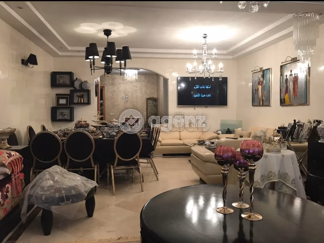 Apartamento en venta de 143 m², 3 habitaciones Hamria Meknès