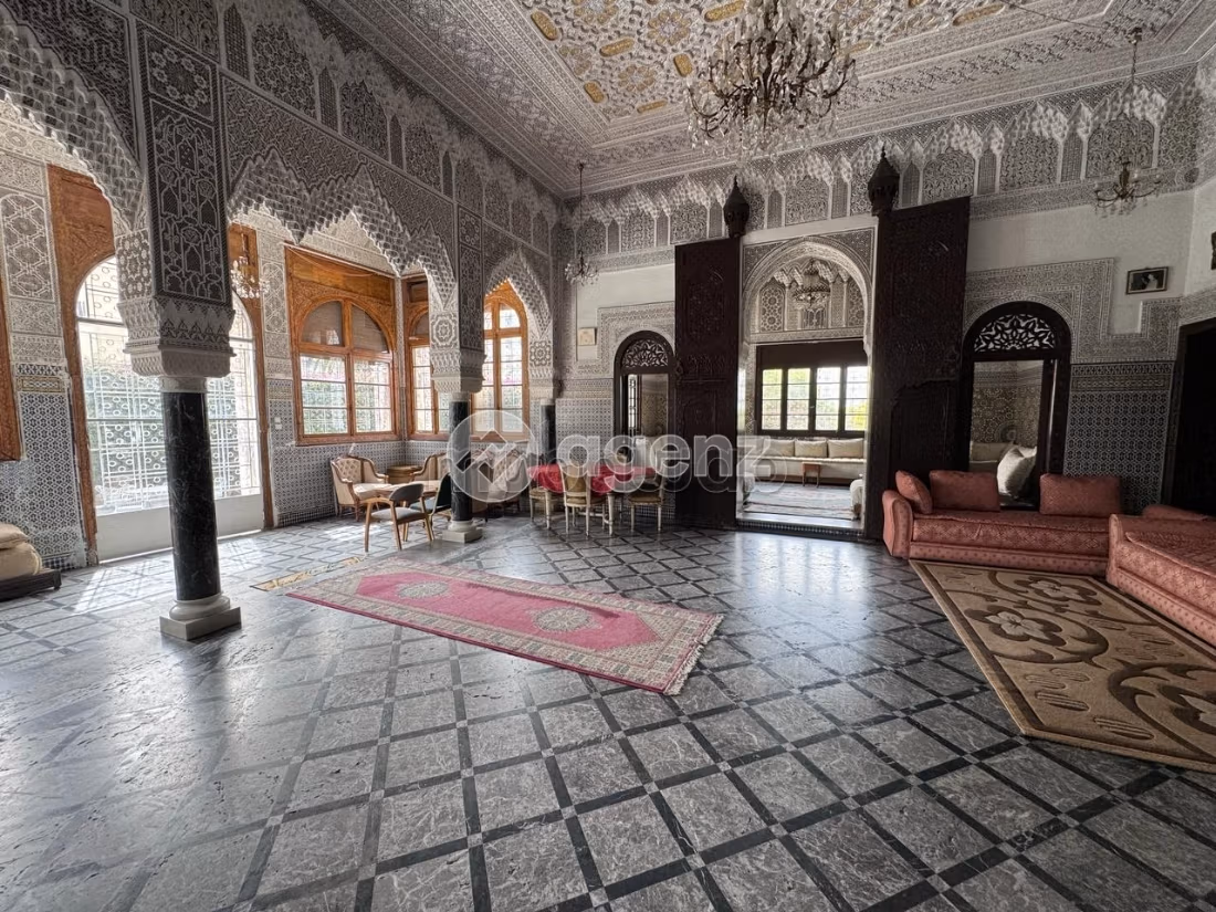 Villa te koop 1.340 m², 5 slaapkamers Mers Sultan Casablanca