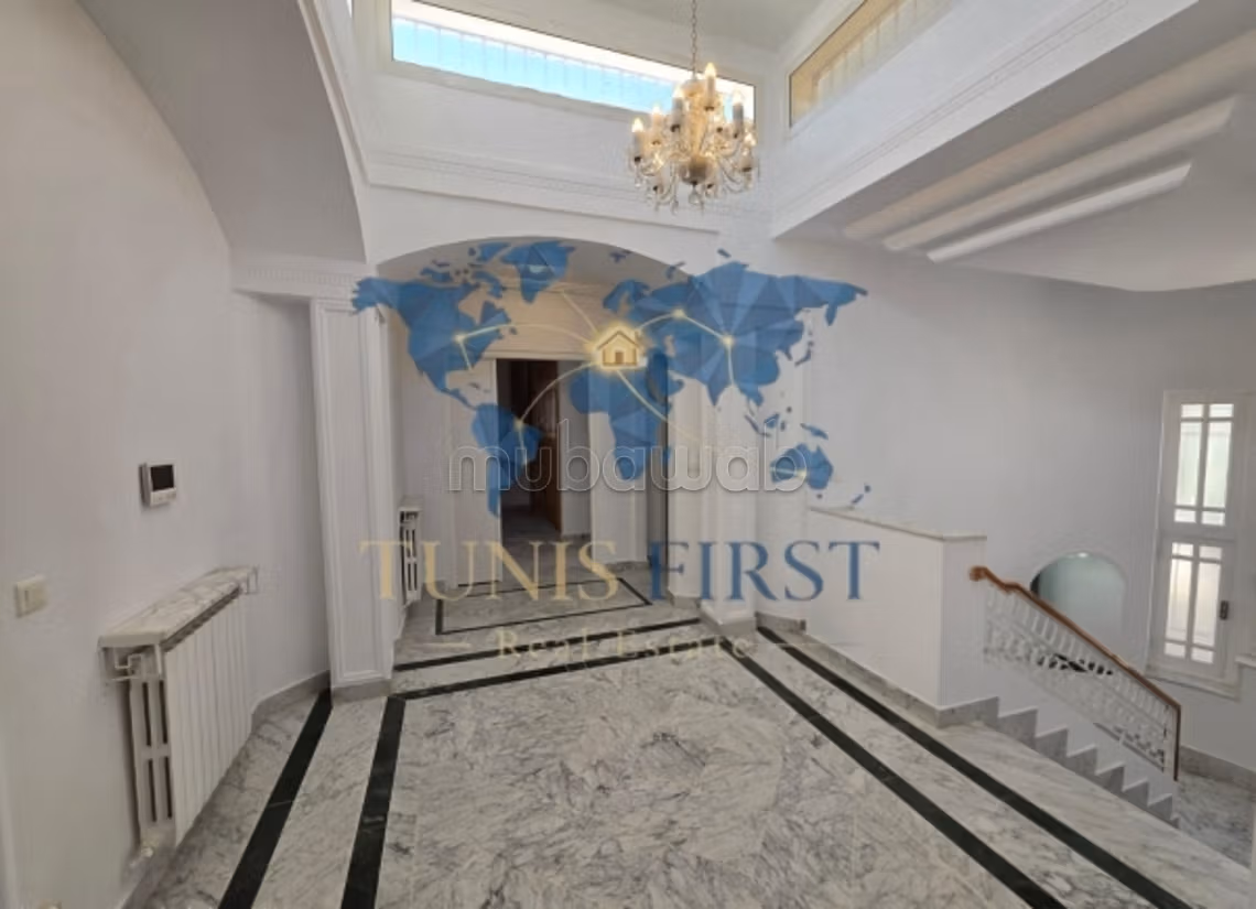 A vendre magnifique Villa à cité les pins